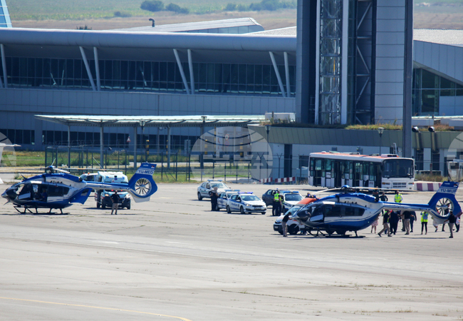 Летище София - транспортиране на пострадали деца