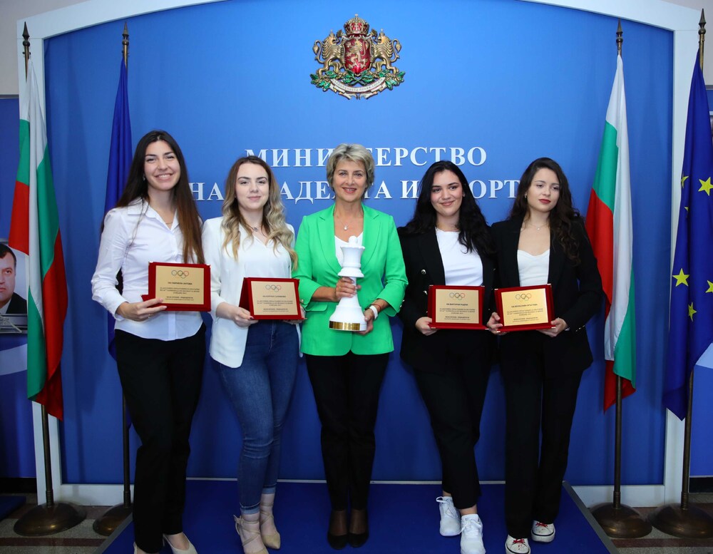 Весела Лечева - национален отбор по шахмат за жени