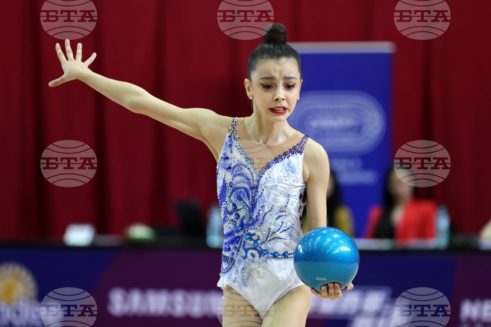 Художествена гимнастика - Александра Шалуева