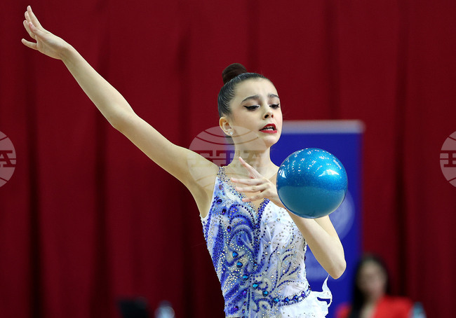 Българските състезателки си осигуриха участие на шест финала при жените на турнира по художествена гимнастика "Афродита къп" в Гърция