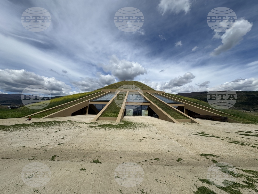 Казанлък - Туристически комплекс "Светът на траките"