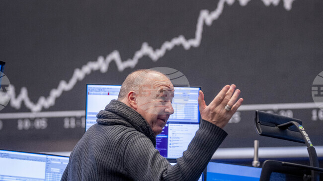 Водещите европейски борси започват новата седмица с ръстове