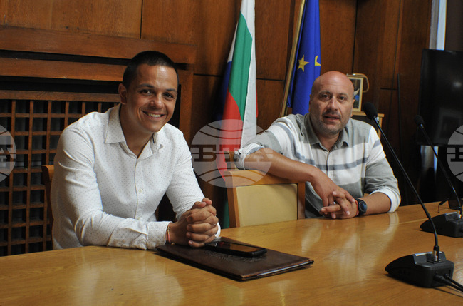 Бургас - международен плувен маратон - пресконференция