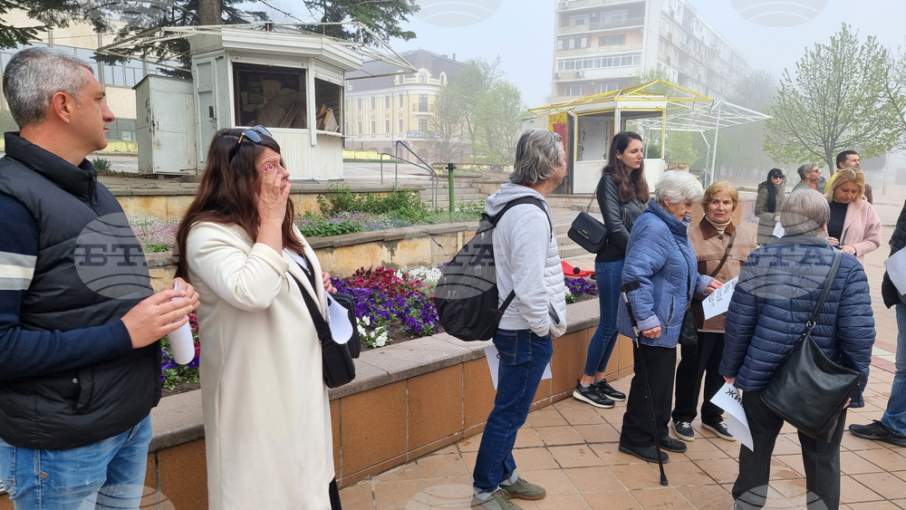 Добрич - протест - изсичане на дървета