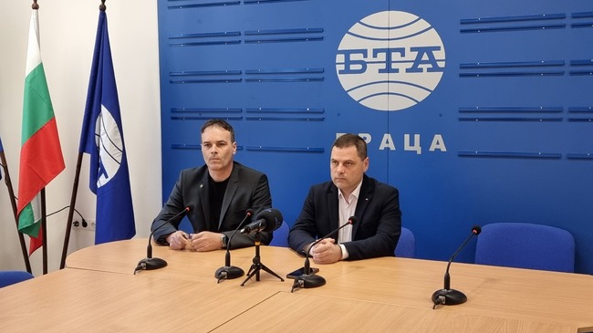 Пресконференция на представители на ПП "Възраждане" във Враца на тема Европейски избори и избори за Народно събрание