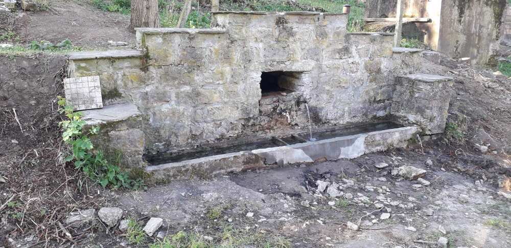 Община Ловеч: Потече старата селска чешма в Сливек