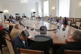 Народно събрание - законодателно проучване - сектор пчеларство и защитата на пчелите