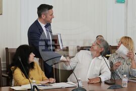 Народно събрание - законодателно проучване - сектор пчеларство и защитата на пчелите