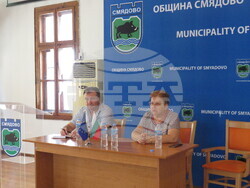 Областният управител проф. Христо Христов се срещна с кметовете на Смядово и Каспичан  