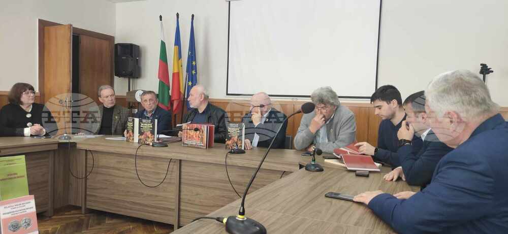 Bulgarian Archaeologist Nikolay Ovcharov Presents His Books in Taraclia