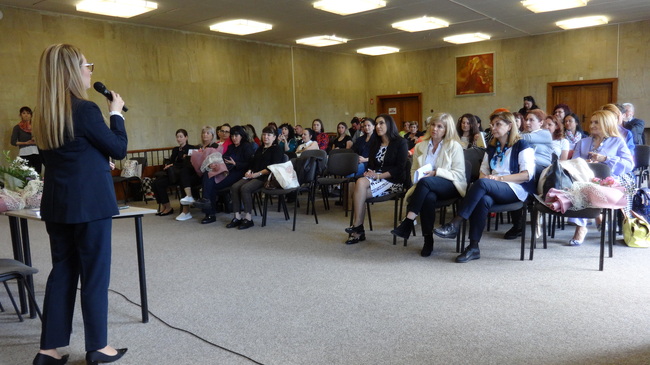 Община Шумен организира семинар на тема „Психично здраве и образование – как да подкрепим децата и юношите в системата на образованието“