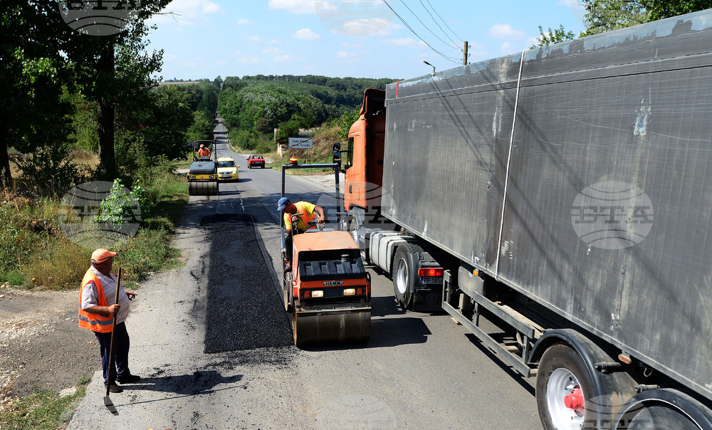Село Голям Поровец - пътна настилка - ремонтни дейности