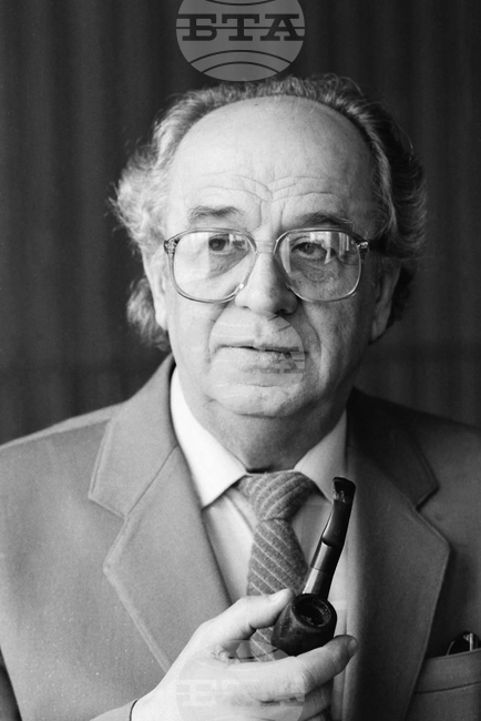 Владимир Голев - писател, поет и драматург