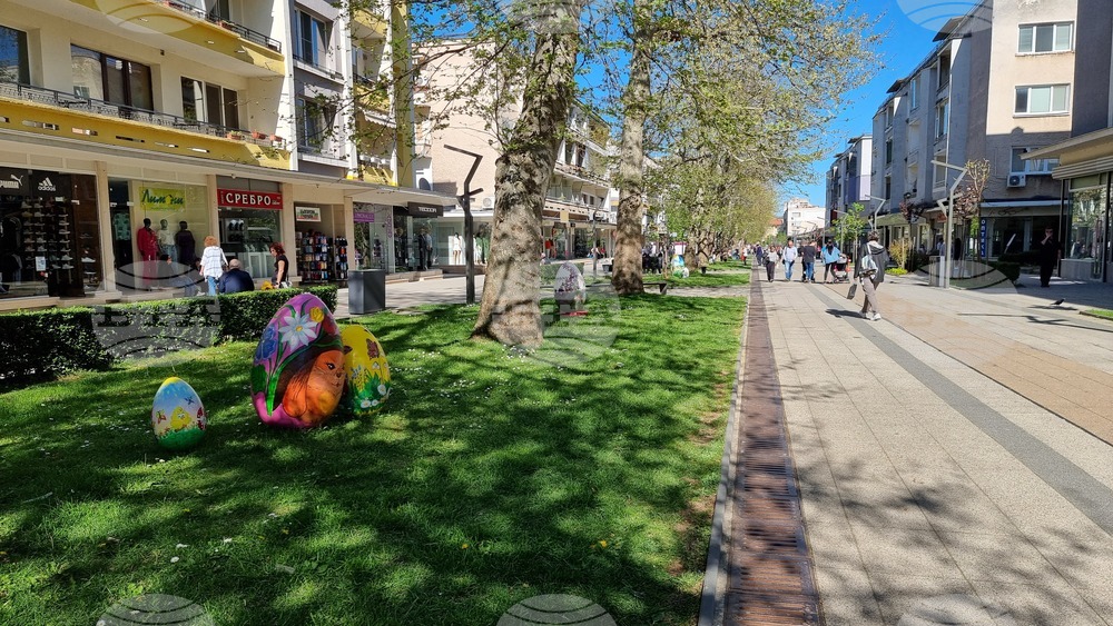 Враца - великденска украса 