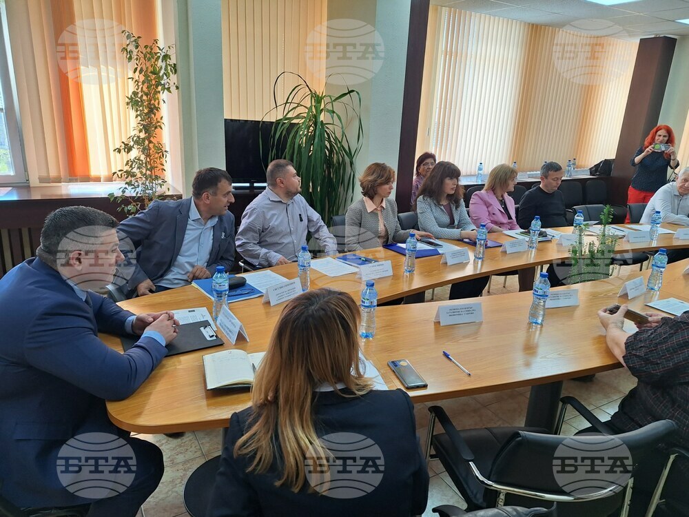 Областна администрация Разград: Областна администрация бе домакин на работна среща с представители на Регионален център на социалните предприятия в Габрово