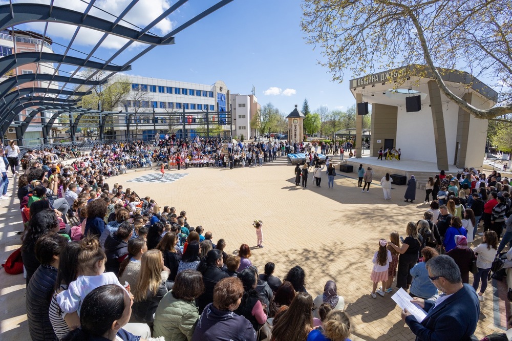 Община Джебел: Празничен концерт се състоя в центъра на града по случай Рамазан Байрам днес