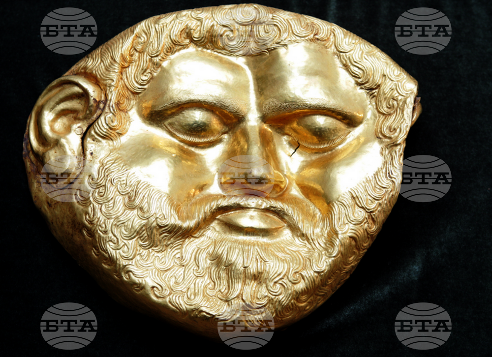 August 20, 2004: Thracian King's Grave Unearthed