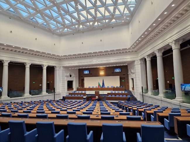 Малко над 156 часа е било използваното време за парламентарен контрол от началото на мандата на 49-ото Народно събрание, сочи справка