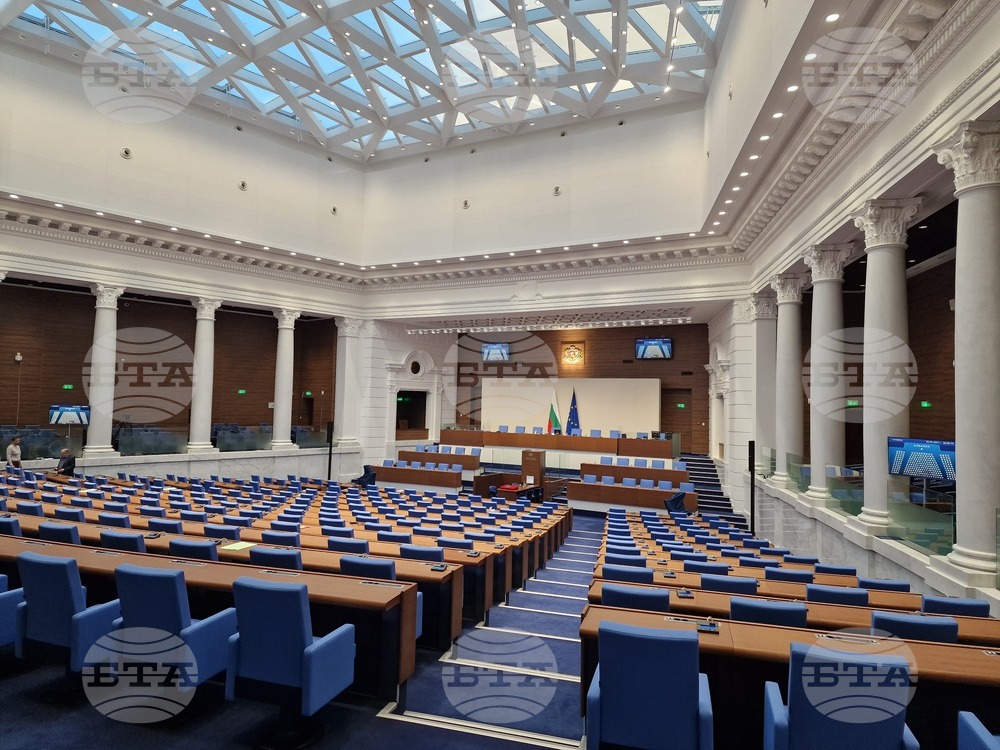 Парламент - служебен кабинет - клетва