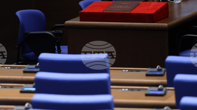 Блиц и редовен парламентарен контрол са в днешната програма за работа на депутатите