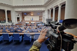 Парламент - служебен кабинет - клетва