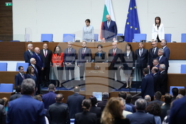 Парламент - служебен кабинет - клетва