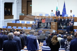 Парламент - служебен кабинет - клетва