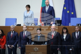 Парламент - служебен кабинет - клетва