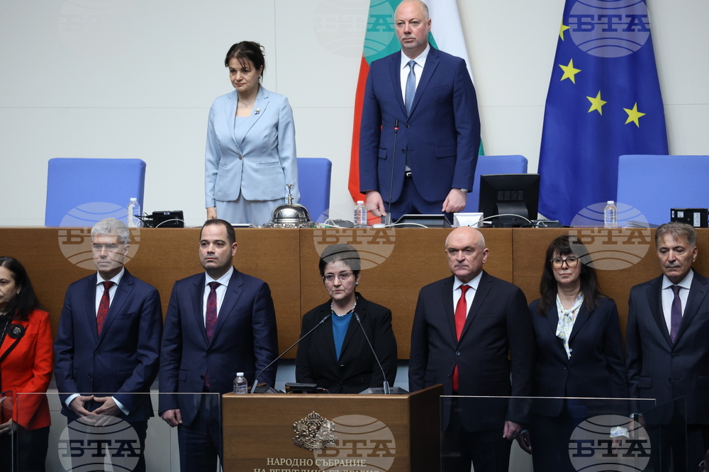 Парламент - служебен кабинет - клетва