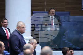Парламент - служебен кабинет - клетва