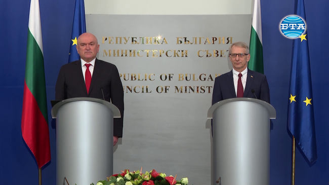 Трябва да бъдем гарант за стабилност, не можем да допуснем страната ни да бъде въвлечена в конституционна криза, каза Димитър Главчев