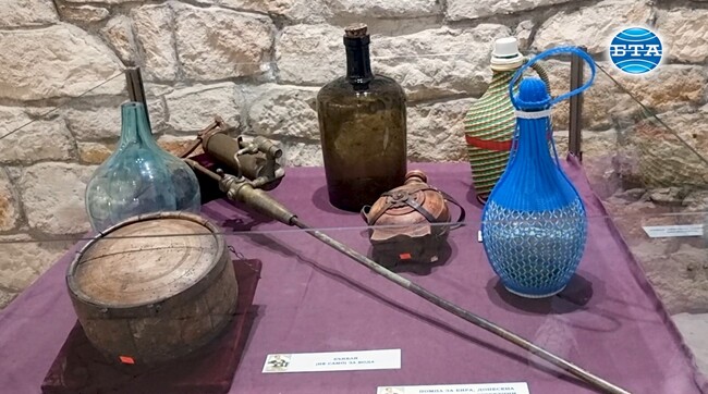 Пътуваща изложба в Етнографския музей в Разград разказва по закачлив начин за един от човешките пороци - алкохолът