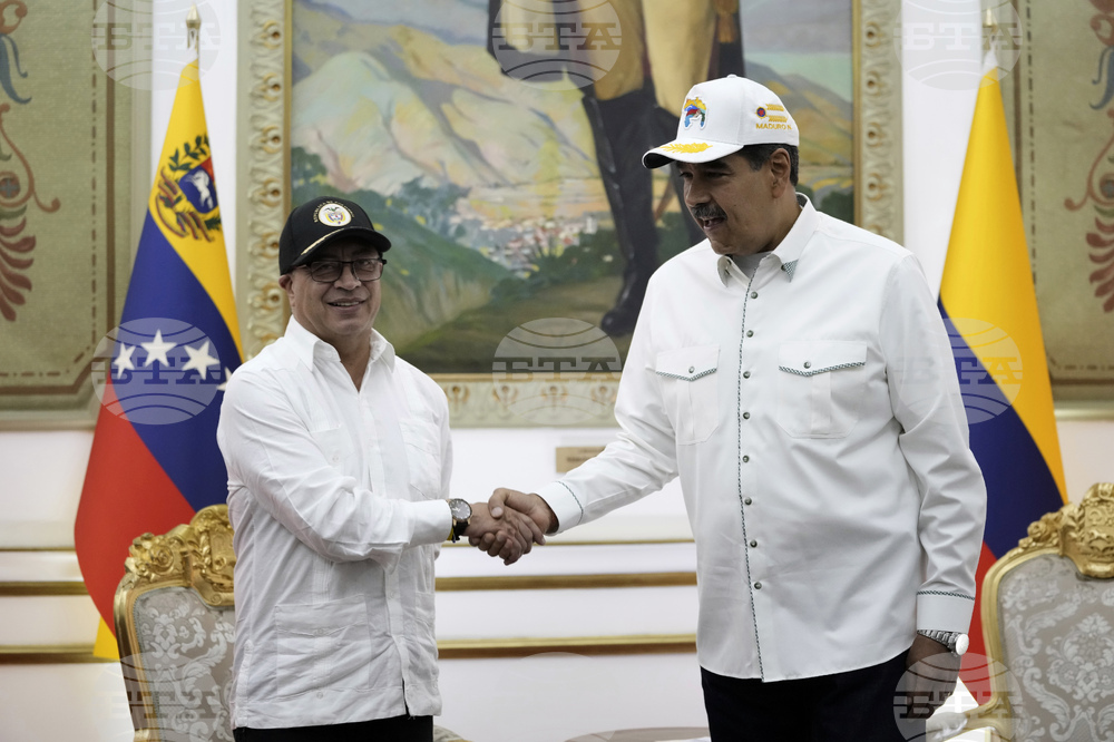 Колумбия е готова да предостави убежище на Мадуро, ако се оттегли от властта, заяви колумбийският външен министър