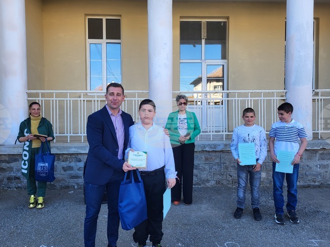 Самоков - ОУ "Свети свети Кирил и Методий" - ученици - награди