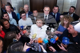 Корнелия Нинова - брифинг