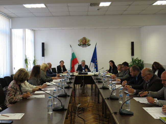 Областна администрация Шумен: Заседание на Областния обществен съвет за превенция и противодействие на корупцията