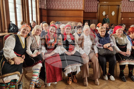 Перник - Женска фолклорна певческа група „Седмошарица“ - годишнина - концерт