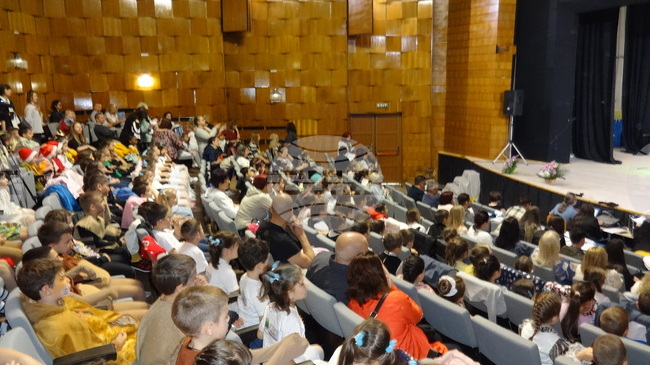 Международният детски театрален фестивал „Братя Грим“, посветен на приказките на класиците, ще се състои на 21 април в Шумен