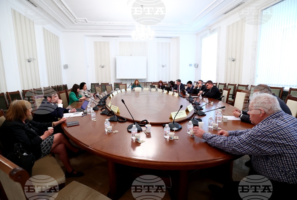 Парламент - Комисия за контрол върху управлението на средствата от европейските фондове