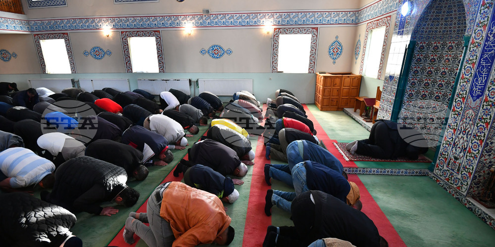 Bulgaria’s Muslims Celebrate Ramadan Bayram