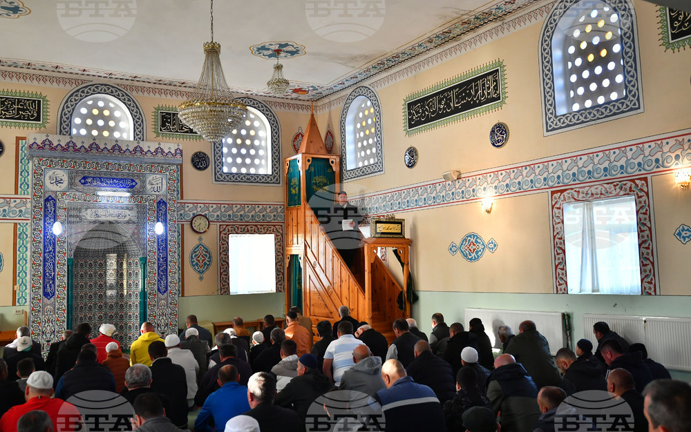 Bulgaria’s Muslims Celebrate Ramadan Bayram