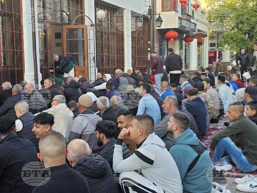Bulgaria’s Muslims Celebrate Ramadan Bayram