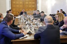 Народно събрание - Временна комисия за проверка на факти и обстоятелства за дейността на Глеб Мишин