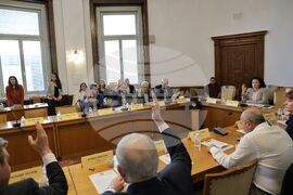 Парламент - Комисия по земеделието, храните и горите