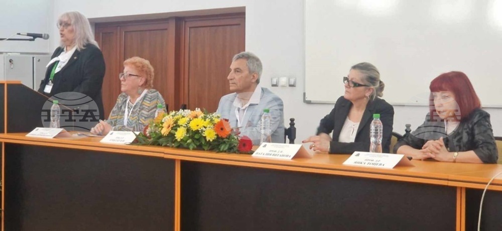 Община Шумен: Започна „Международната научно-практическа конференция „Детската градина и уменията на 21 век“