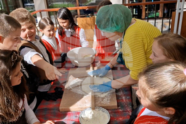 Смолян - родопски ястия - ученици