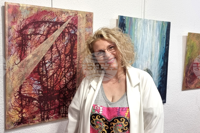 Смолян - Ифигения Васдари - изложба