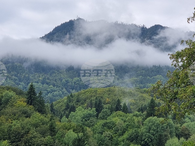 Над 24 часа продължава дъждът в област Смолян, 85 л/кв. м са валежите в Смолян