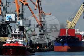 Бургас - пристанище - товари - обработка