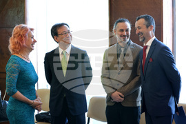 Национален център по заразни и паразитни болести  - дарение